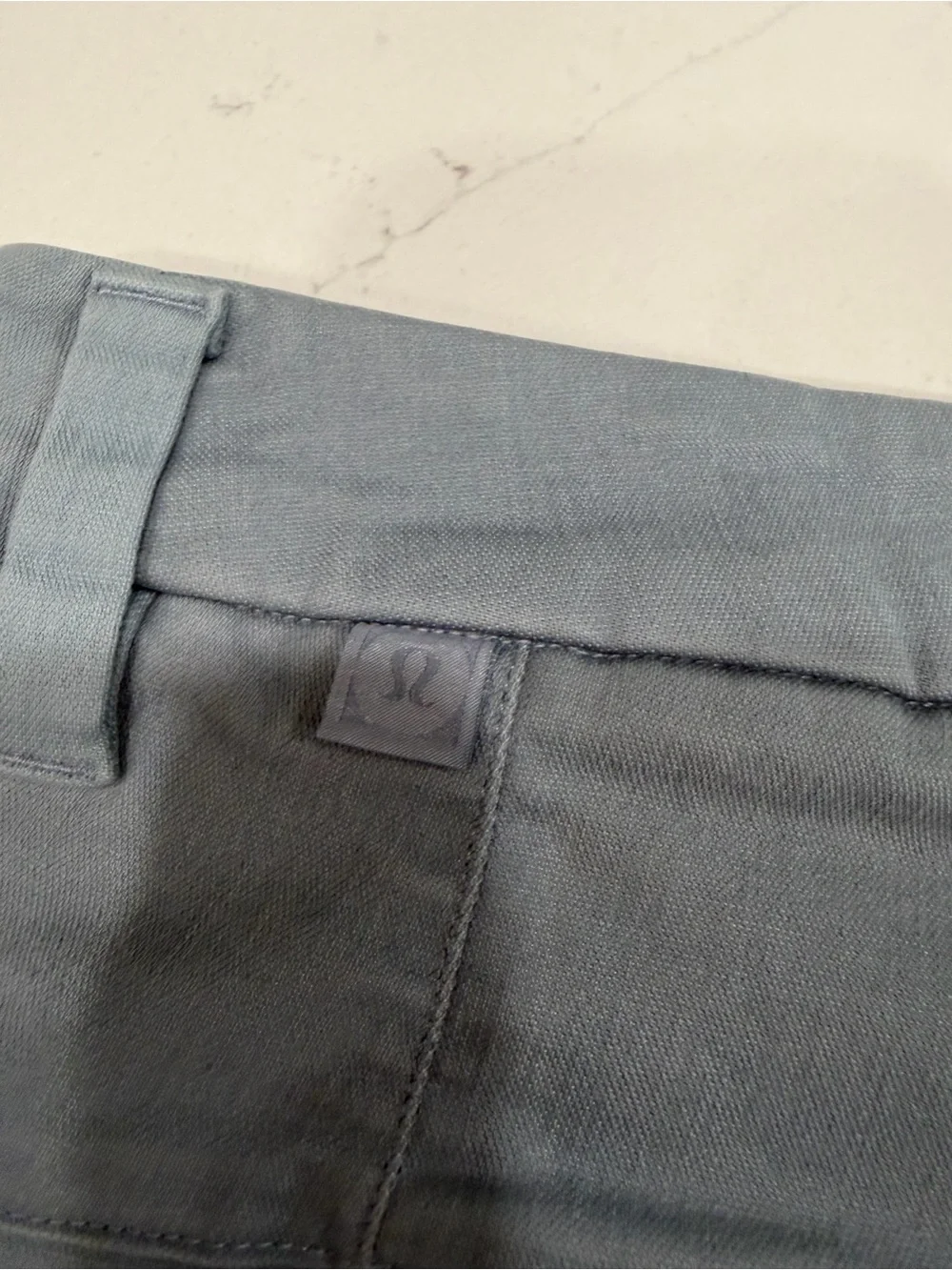 lululemon athletica Men's Commission Classic Fit Shorts in Slate Gray-Blue - 32